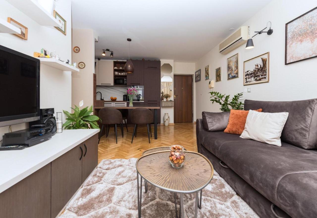 Chic Apartment Zoja Near Beach With Free Parking Makarska Exterior photo
